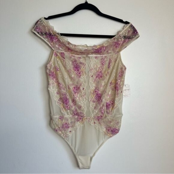NWT Free People Spring Soiree Printed Bodysuit - S - Picture 2 of 4